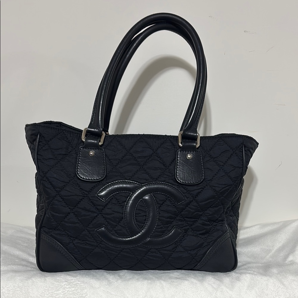 Chanel Authentic Nylon Paris New York Matrasse Coco Mark Tote Bag Black (VGUC) - Picture 1 of 16
